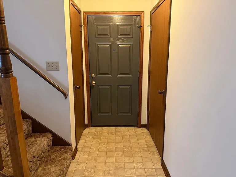 2205 Warwick St — Photo 14