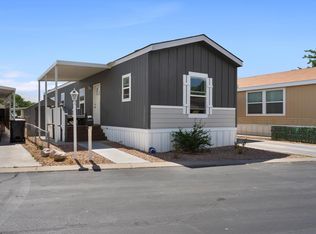 625 Fox Ln SE, Albuquerque, NM 87123