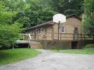 316 S Court St, Grayson, KY 41143