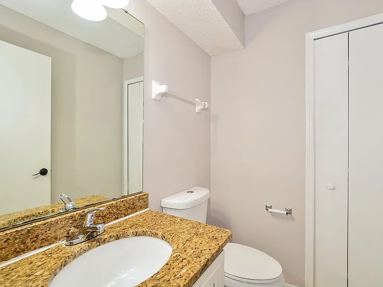 11184 Cypress Leaf Dr — Photo 19