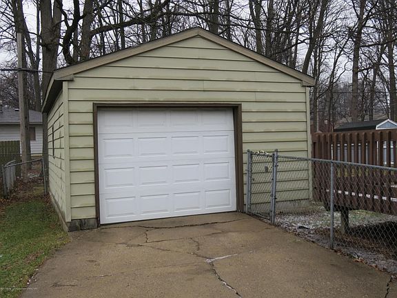 2nd image of 3218 Argyll Dr