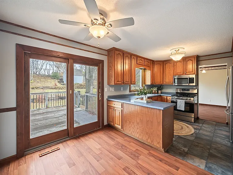 3017 Valdez Dr — Photo 10