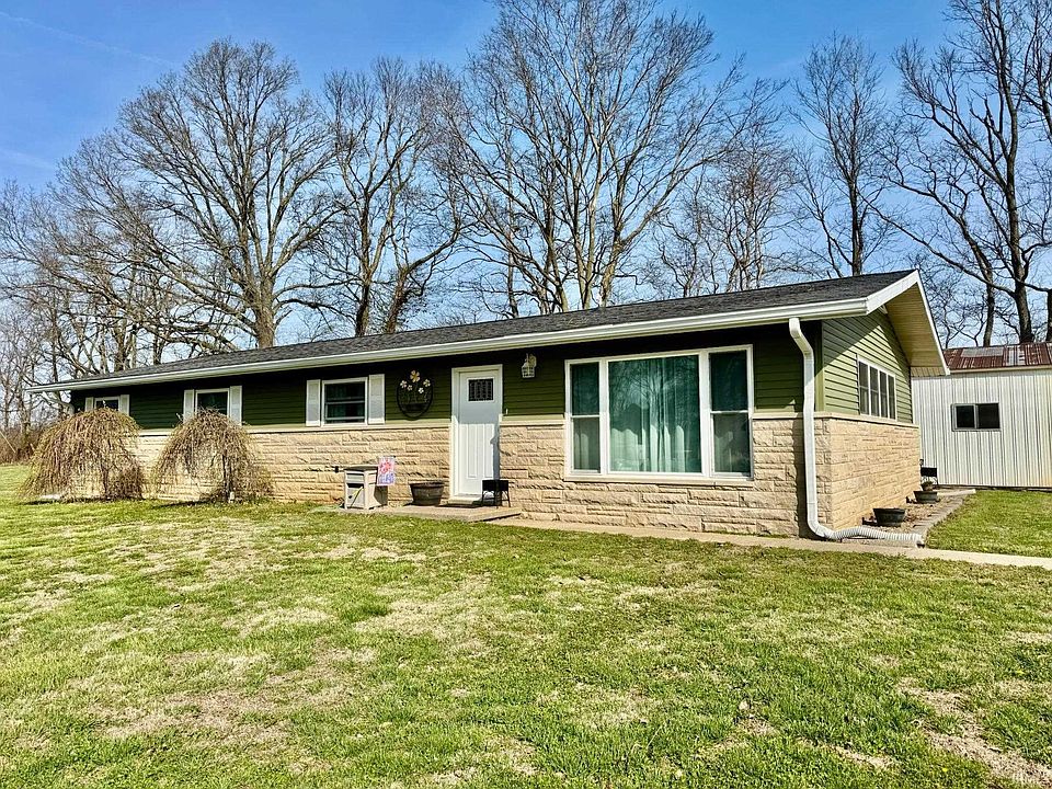 1st image of 108 N Oak St