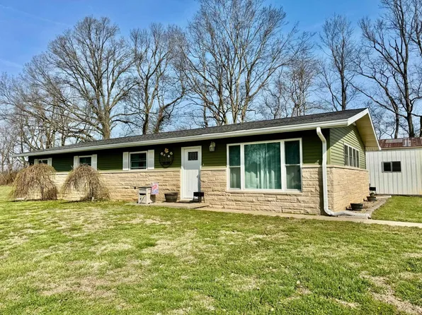 108 N Oak St, Orleans, IN 47452