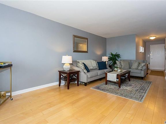 4th image of 17-85 215th St #11