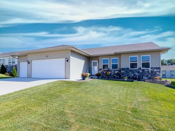 3012 Guinness Dr, Janesville, WI 53546
