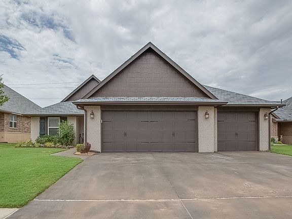 3rd image of 16113 Cale Dr