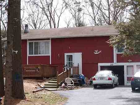 4th image of 20 Banbury Ct