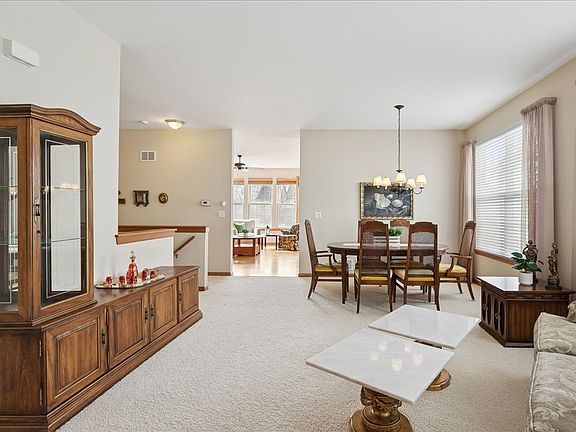 3rd image of 2238 Carillon Dr