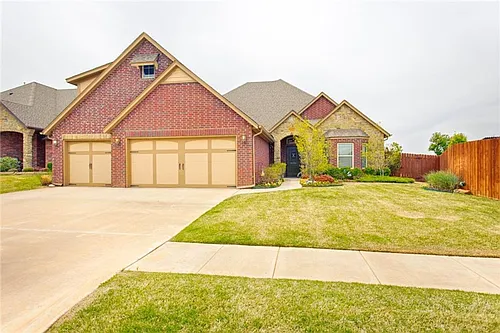 13609 Gentry Dr Photo 1