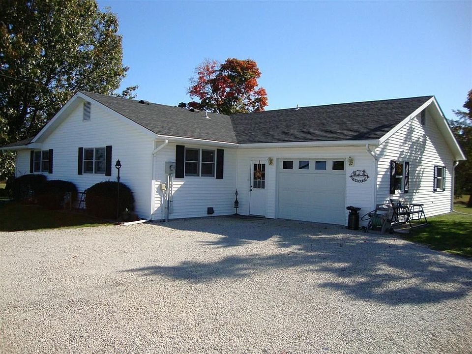 Attached Garage