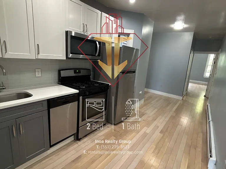 335 Whiton St #2L — Photo 6
