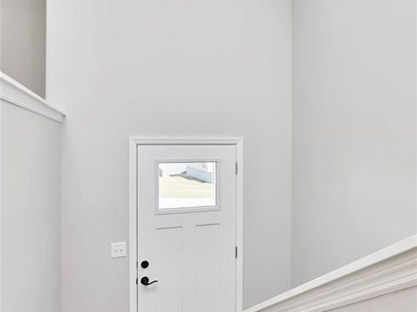 28710 Woodland Hts, Warrenton, MO 63383
