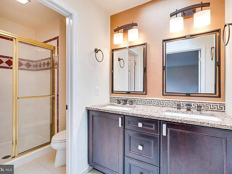 3022 Dower House Dr — Photo 31
