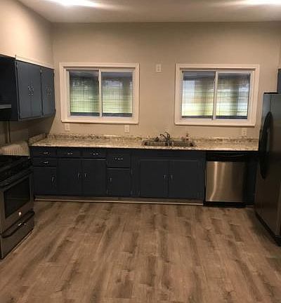 5th image of 540 E Norwegian St
