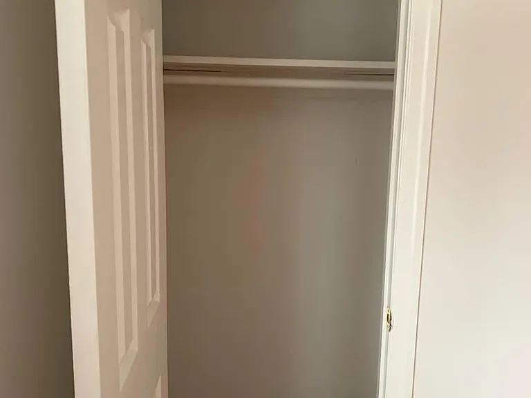 39 Hawthorne Dr #1 — Photo 11