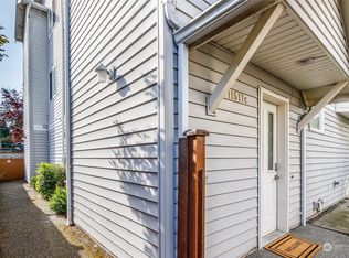 11517 28th Ave NE APT C, Seattle, WA 98125