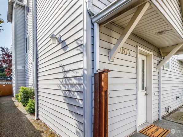 11517 28th Avenue NE #C, Seattle, WA 98125
