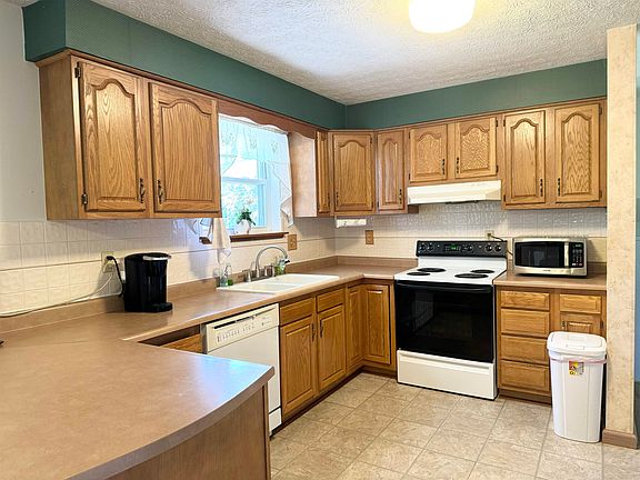 4th image of 78 Township Road 1363
