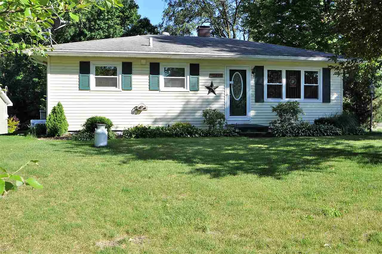 15790 Arthur St photo 1