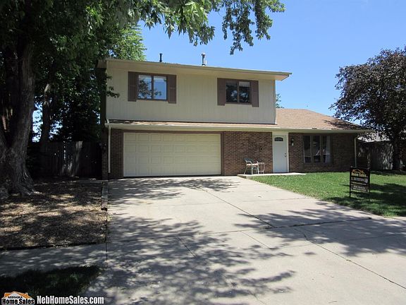 2nd image of 1410 Manchester Dr