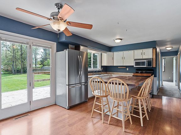 4th image of 54690 Gilman Dr
