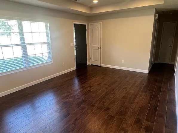 504 Nickman Rd APT B, Ashland, MO 65010