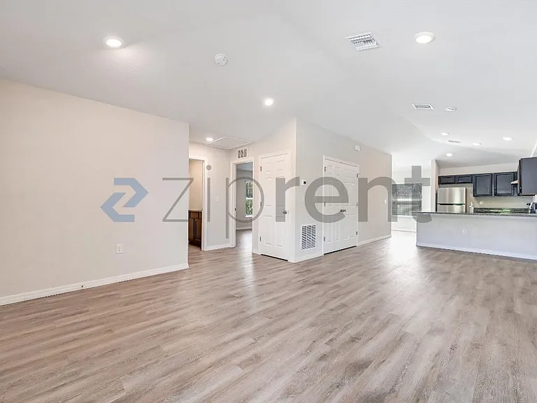 12009 Henley Ave #12009 — Photo 5