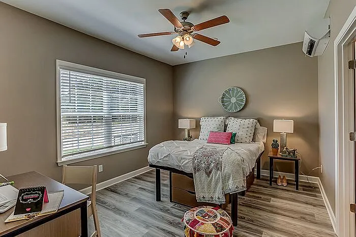 1 bed, 1.0 bath, 583 sqft, $599 — Photo 4