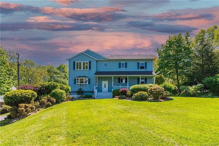 1st image of 60 Lakeside Dr