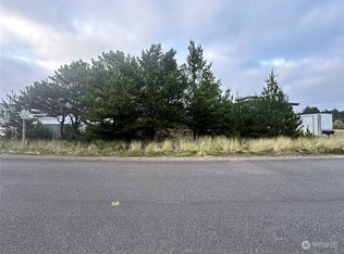 34012 G St, Ocean Park, WA 98640