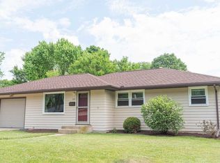 3729 Connecticut Dr, Rockford, IL