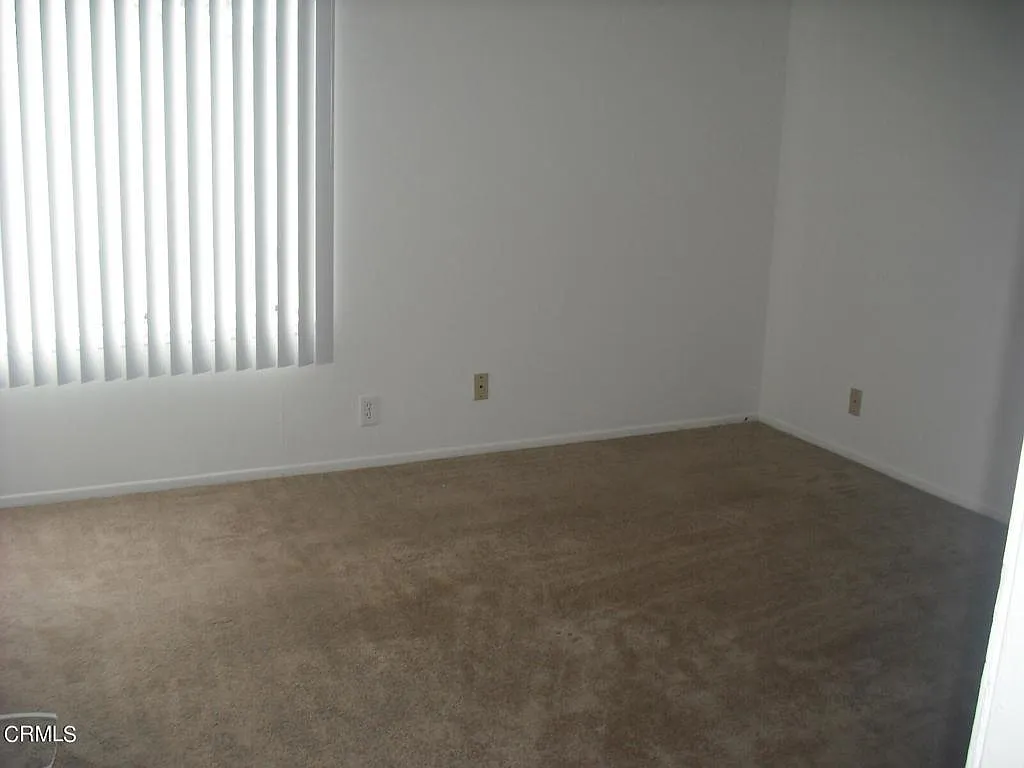 2 bed, 1.5 bath, 989 sqft, $2,895 — Photo 3