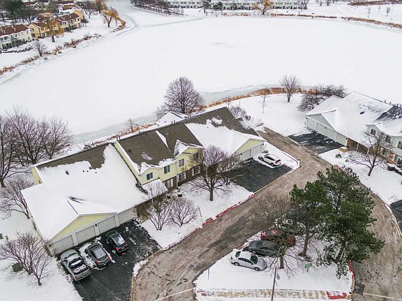 3rd image of 322 Coventry Ct #322