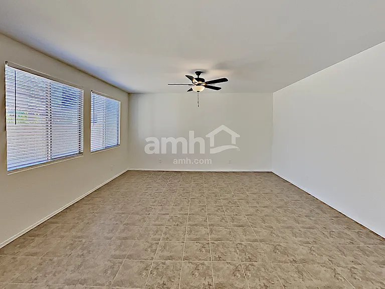3453 N Almar — Photo 5