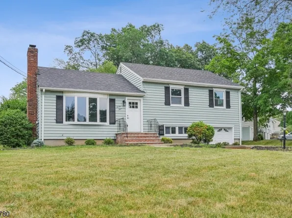 24 Apple Tree Ln, Hanover Twp., NJ 07950