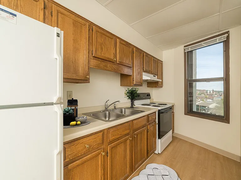 West Hillside Apartments — Photo 1