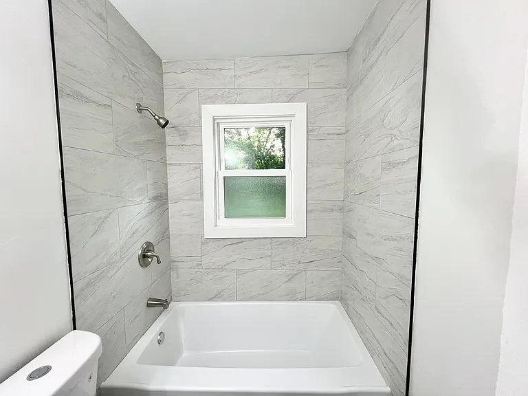 2128 S 40th St — Photo 10