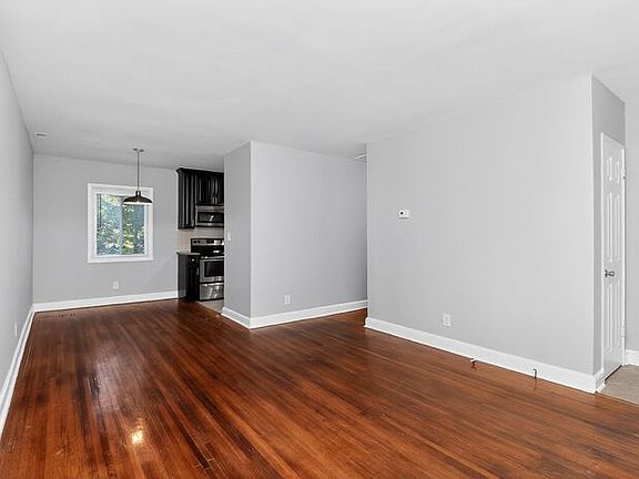 4th image of 1513 Pecan Ave