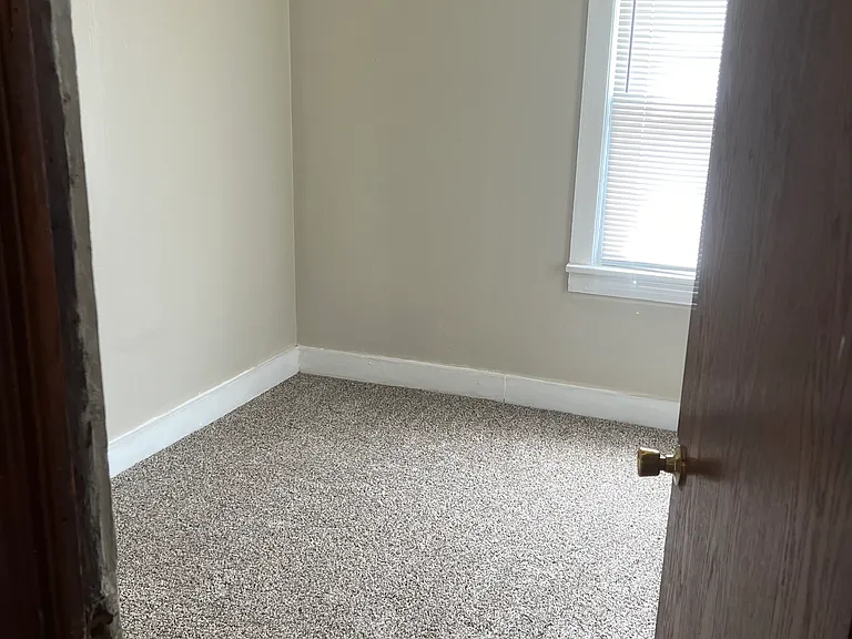 2824 SW Grand Blvd — Photo 4
