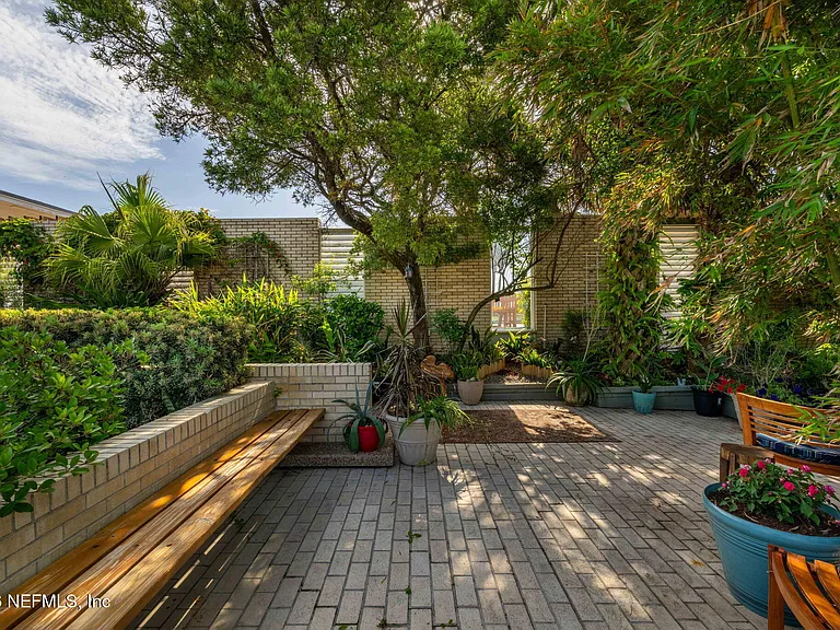 2337 Seminole Rd #A — Photo 32