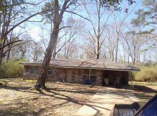 371 Baldwin Rd, Mount Olive, MS 39119
