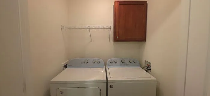 561 Woodland Park Ter — Photo 9