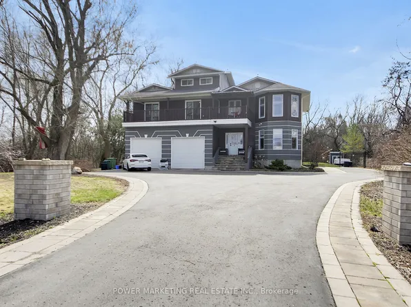 3770 Louiseize Rd, Ottawa, ON K1G 3N4