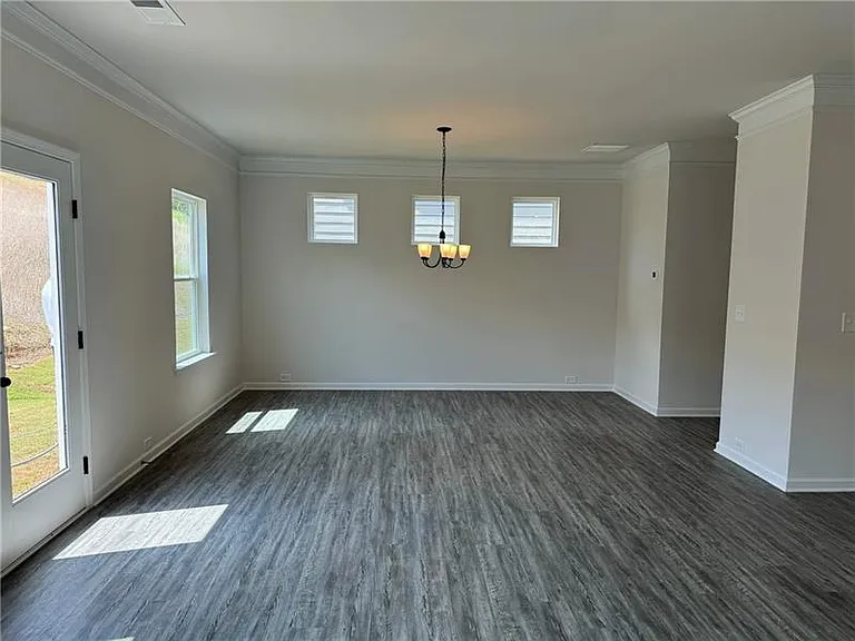 423 Perth Dr — Photo 9