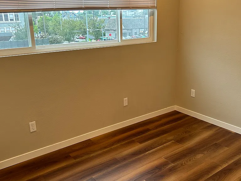 5033 15th Ave NE #1007 — Photo 10