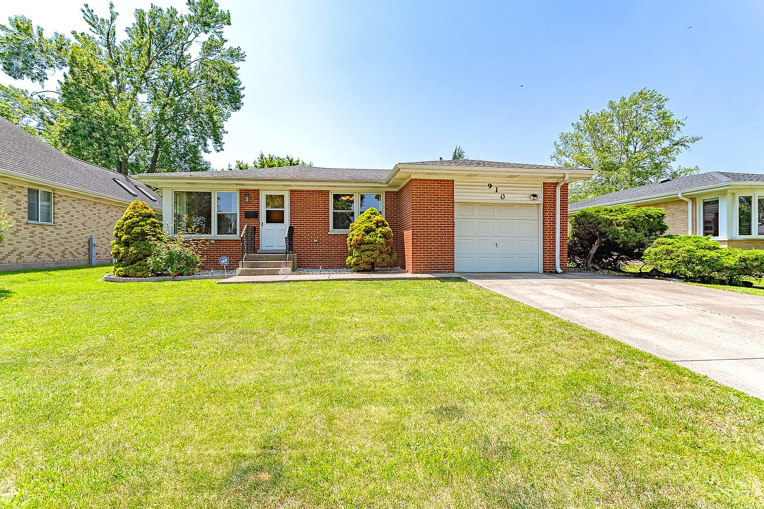 910 S Can Dota Ave photo 1