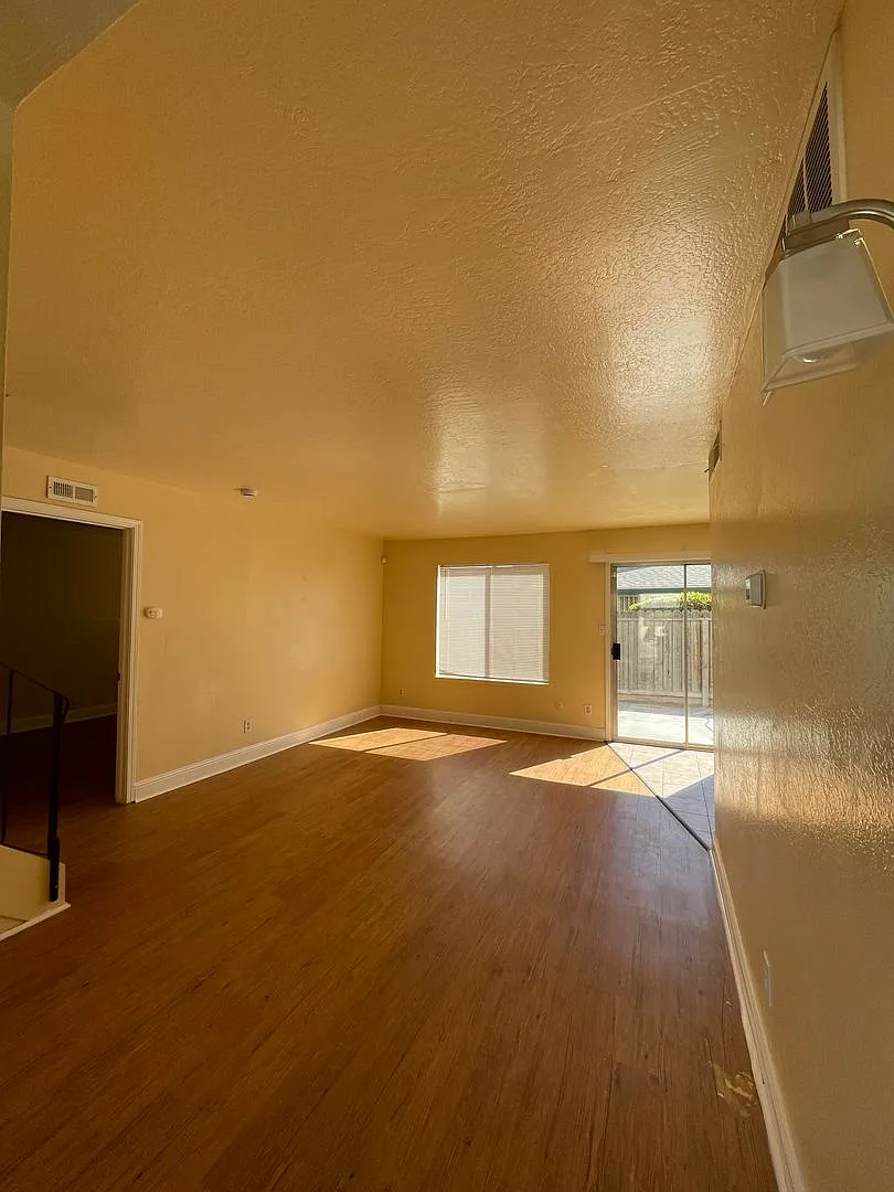 Coming Soon | Condo for Rent | 4909 Winery Circle #101 Fresno — Photo 3