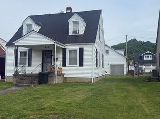 613 Washington Ave, Paintsville, KY 41240