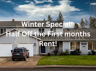 25160 E Broadway Ave APT 2C, Veneta, OR 97487